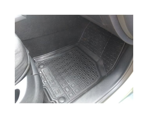 Автомобильные коврики в салон Skoda Octavia A5 2004- (Avto-Gumm)