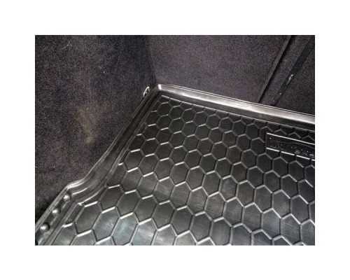 Автомобильный коврик в багажник Volkswagen Golf 5 03-/6 09- Universal (Avto-Gumm)