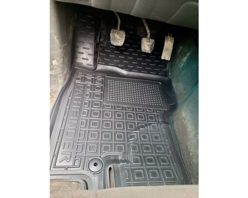 Автомобильные коврики в салон Nissan Pathfinder (R51) 2005-2010 (AVTO-Gumm)