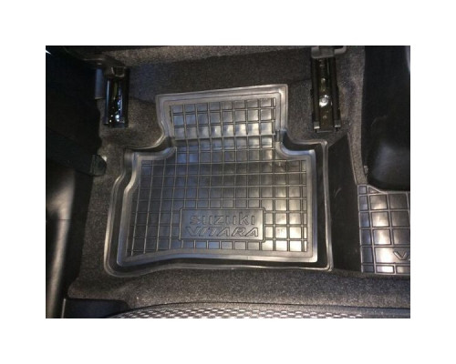 Автомобильные коврики в салон Suzuki Vitara 2014- (Avto-Gumm)