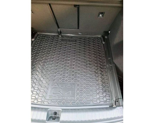 Автомобильный коврик в багажник Audi Q4 e-tron 2021- нижняя полка (AVTO-Gumm)