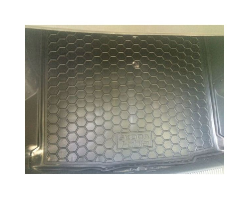Автомобильный коврик в багажник Skoda Fabia 2 2007- Universal (Avto-Gumm)