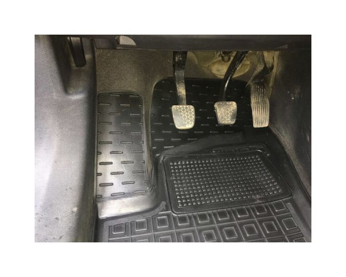 Автомобильные коврики в салон Opel Zafira B 2005- (Avto-Gumm)