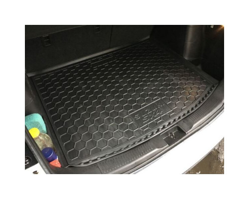 Автомобильный коврик в багажник Suzuki SX4 2014- верхняя полка (Avto-Gumm)