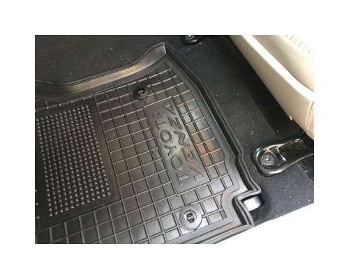 Водительский коврик в салон Toyota Venza 2013- (Avto-Gumm)