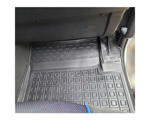 Автомобильные коврики в салон Iveco Stralis Active Space 2012-2016 (AVTO-Gumm)