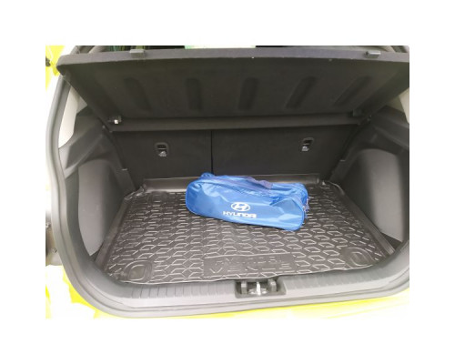 Автомобильный коврик в багажник Hyundai Venue 2021- нижняя полка (AVTO-Gumm)
