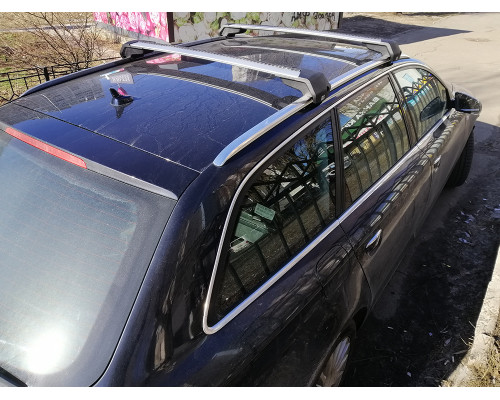 Багажник на крышу авто с интегрированными рейлингами Mont Blanc Xplore