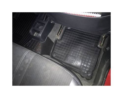 Автомобильные коврики в салон Skoda Fabia 2000-2007 (Avto-Gumm)