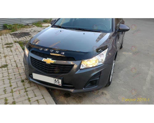 Дефлектор капота Chevrolet Cruze с 2009 г.в. VITAL
