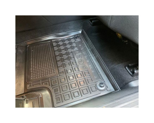 Автомобильные коврики в салон Jeep Cherokee 2014- (AVTO-Gumm)