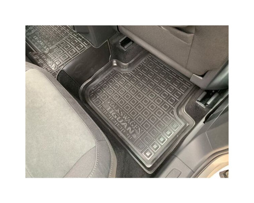 Автомобильные коврики в салон Volkswagen Tiguan 2016- (Avto-Gumm)