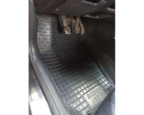 Автомобильные коврики в салон Skoda Fabia 2000-2007 (Avto-Gumm)