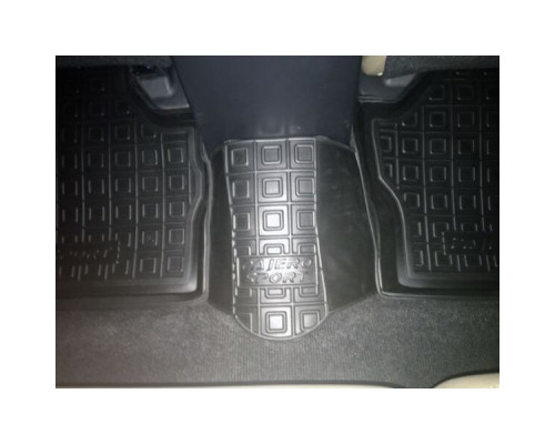 Автомобильные коврики в салон Mitsubishi Pajero Sport 2016- (Avto-Gumm)