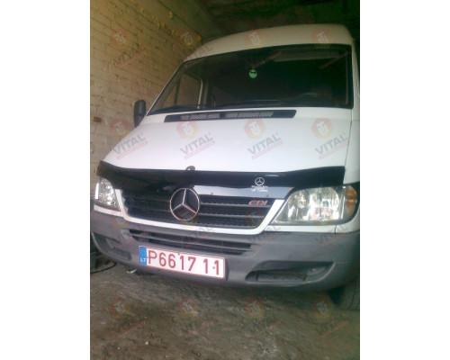 Дефлектор капота Mercedes-Benz Sprinter (Br.901-905) с 2002-2006 г.в./Sprinter Classic с 2013 г. VIT