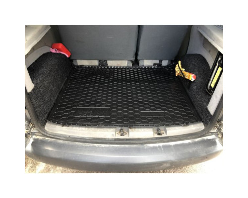 Автомобильный коврик в багажник Volkswagen Caddy 2004- (Avto-Gumm)