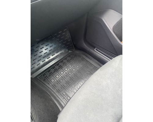 Передние коврики в автомобиль Volkswagen Tiguan 2016- (Avto-Gumm)