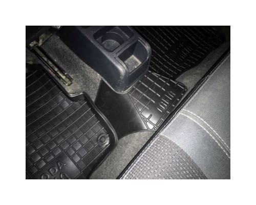 Автомобильные коврики в салон Skoda Fabia 2000-2007 (Avto-Gumm)