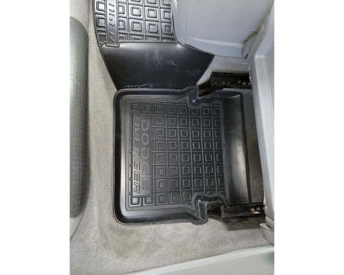 Автомобильные коврики в салон Dodge Avenger 2007- (AVTO-Gumm)