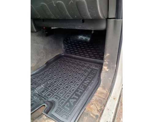 Автомобильные коврики в салон Nissan Pathfinder (R51) 2005-2010 (AVTO-Gumm)