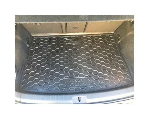 Автомобильный коврик в багажник Volkswagen Golf 7 2013- Hatchback (Avto-Gumm)