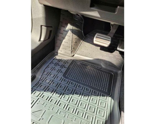 Водительский коврик в салон Peugeot 408 2022- (AVTO-Gumm)