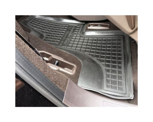 Автомобильные коврики в салон Mercedes GL (X166) 12-/GLS 14- (7 мест) (Avto-Gumm)