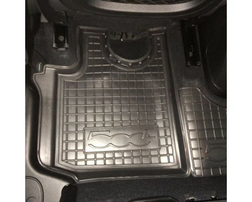 Автомобильные коврики в салон Fiat 500L 2013- (Avto-Gumm)