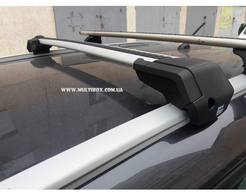 Багажник на крышу авто с интегрированными рейлингами Mont Blanc Xplore
